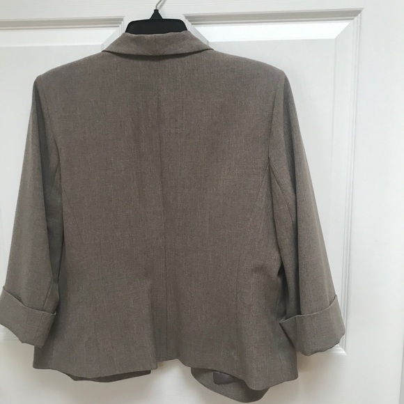 Blazer - Picture 2 of 3